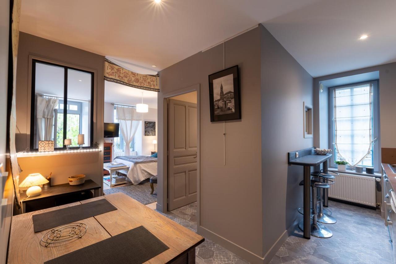 شقة Chambre D Hote "Sous Le Clocher" Saint-Léonard-de-Noblat المظهر الخارجي الصورة