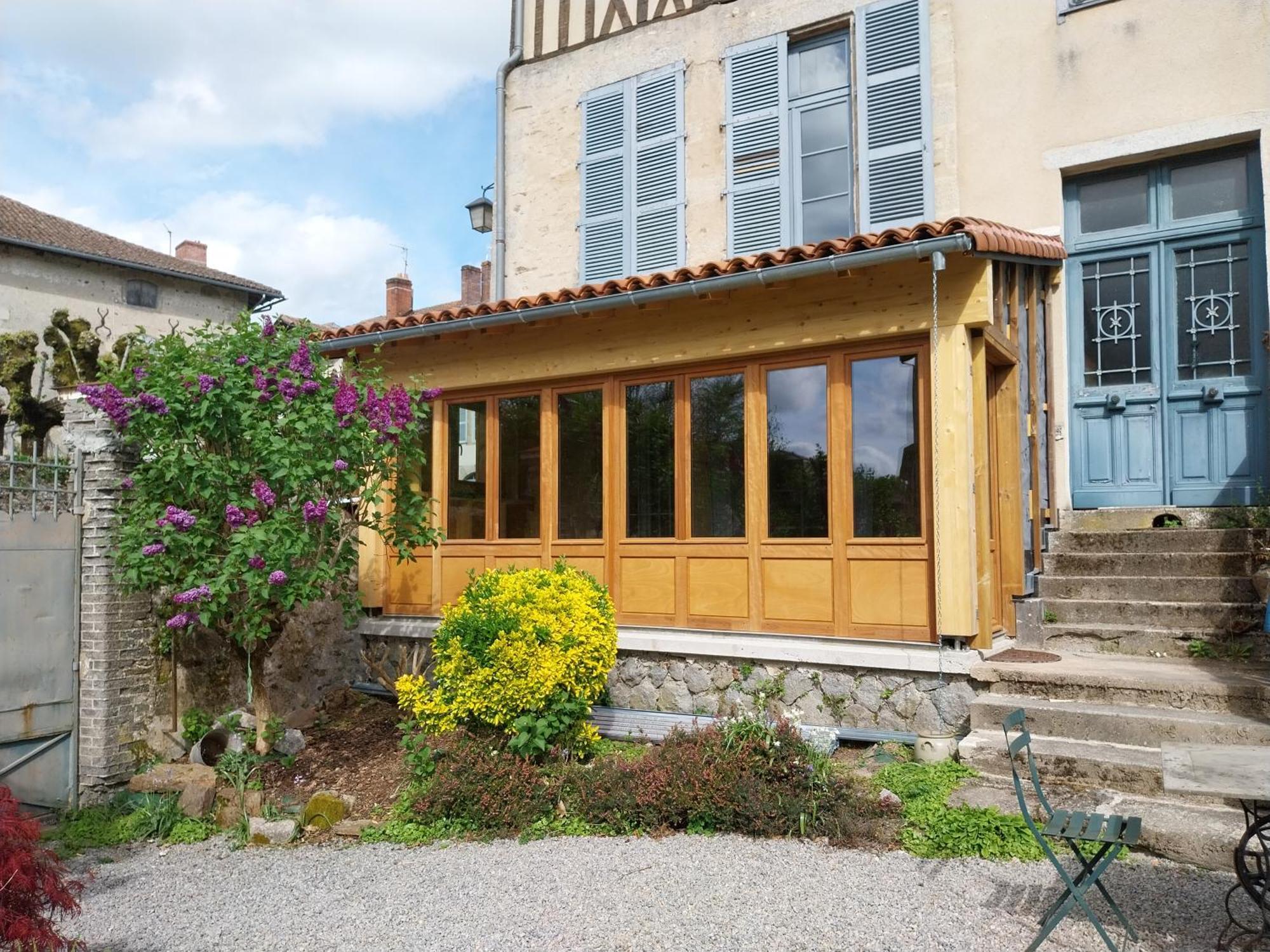 شقة Chambre D Hote "Sous Le Clocher" Saint-Léonard-de-Noblat المظهر الخارجي الصورة